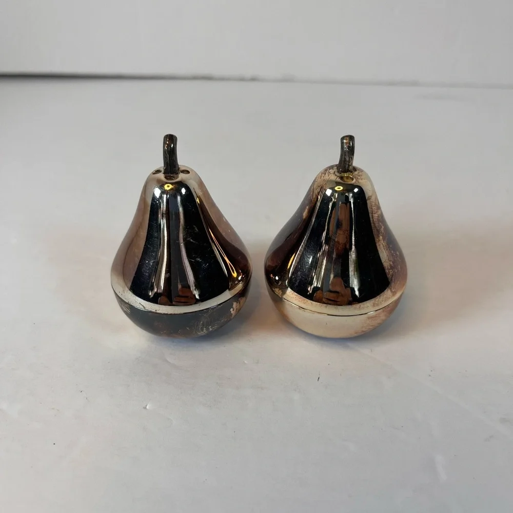 Silver Plate Pear Shaped Salt and Pepper Shakers Stems Heavy Vintage Classic.‎